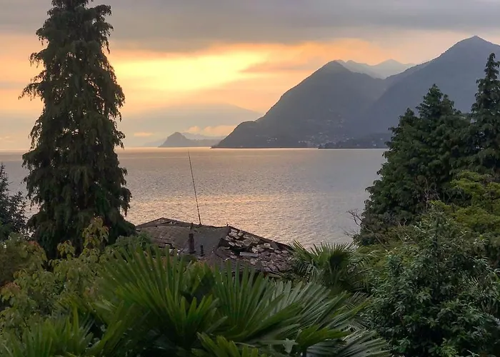 Vista Lago Στρέσα